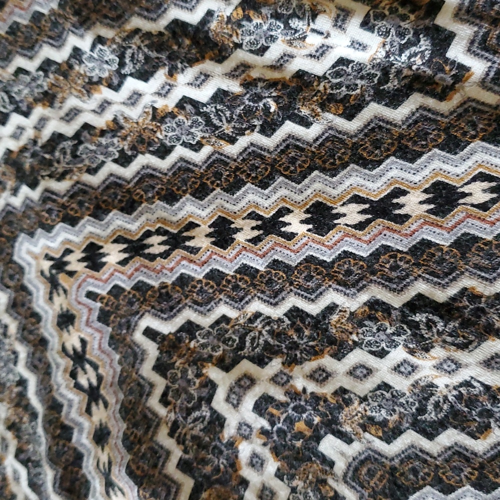 Chevron Pattern Racer Back Tank By JW GIRL - Picture 4 of 5